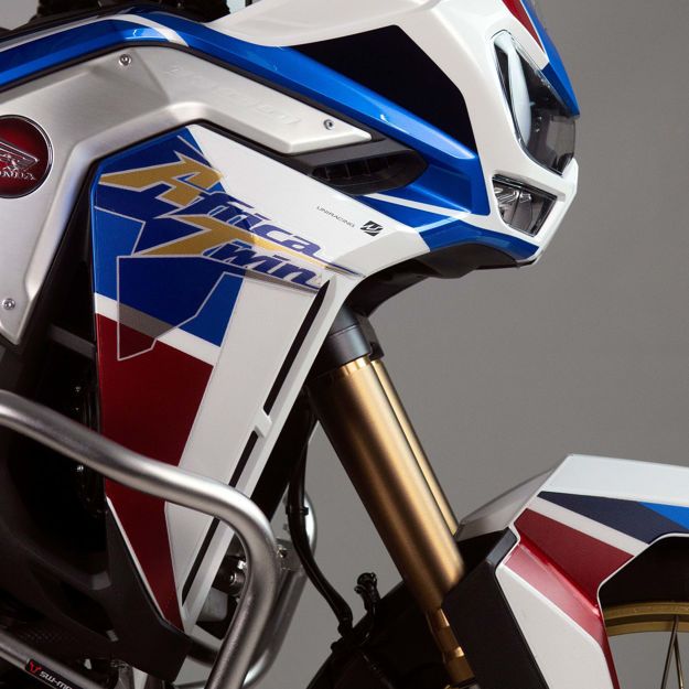 ΑΥΤΟΚΟΛΛΗΤΑ ΣΕΤ UNIRACING Scratch Saver ΠΛΑΪΝΟ AFRICA TWIN